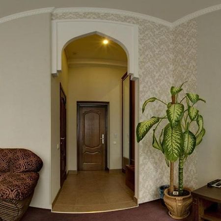 Four Rooms Mini-Hotel Charkiv Rum bild