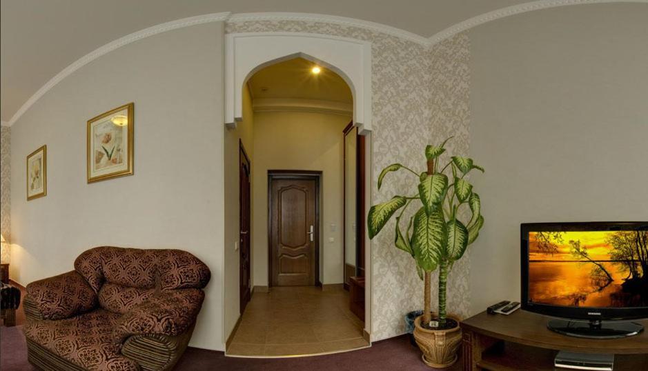 Four Rooms Mini-Hotel Charkiv Rum bild