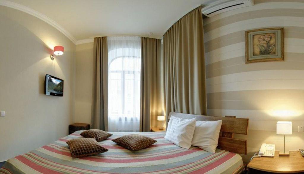 Four Rooms Mini-Hotel Charkiv Rum bild